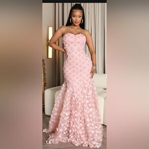 Elegant Pink Floral Lace Dress